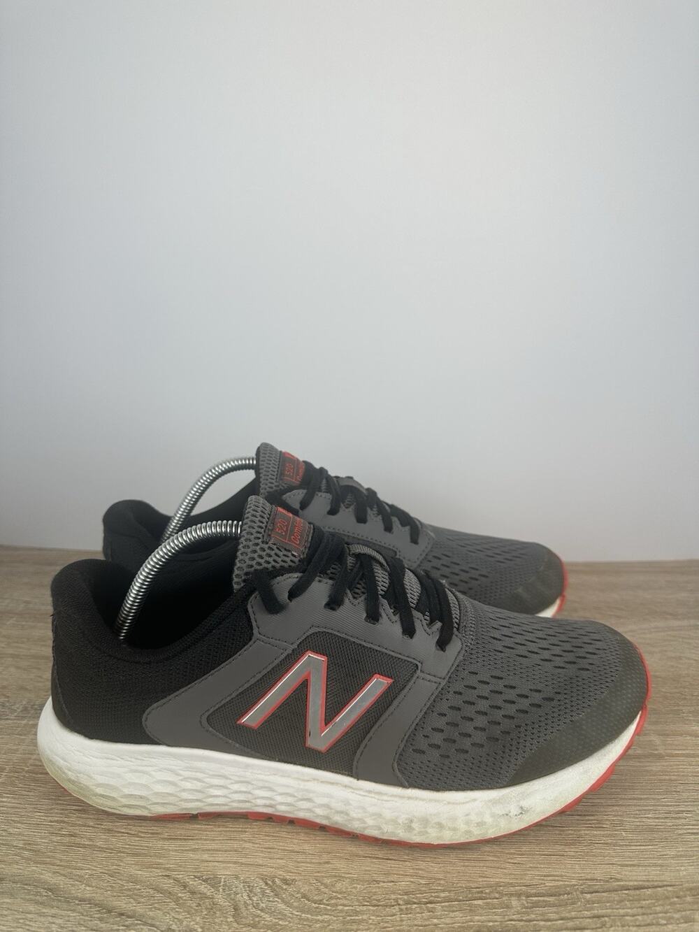 New Balance 520 Comfort Ride M520LM Running Shoes Men’s Size 10 Gray Black Red
